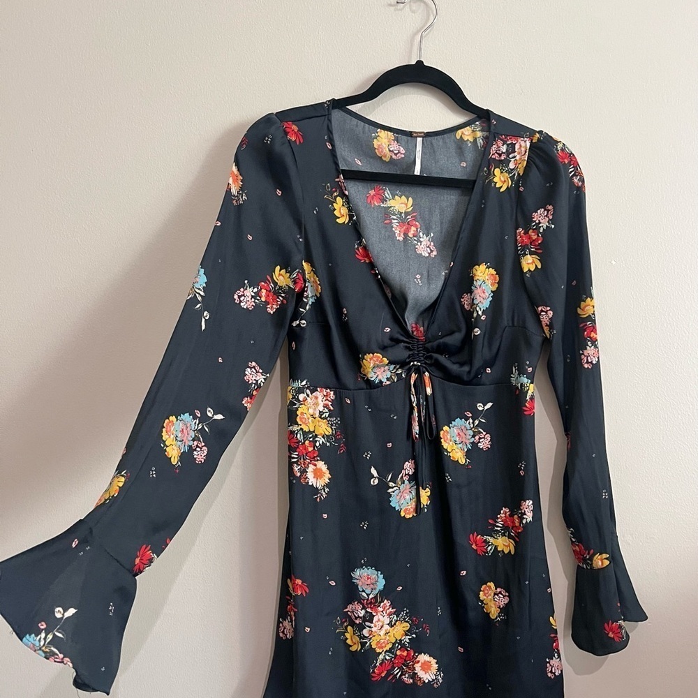 Free People Midnight Navy Silky Mini Dress Floral Long Sleeve Size S - Picture 2 of 11